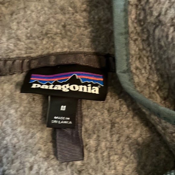 Grey Fleece Patagonia Vest— woman’s medium - Picture 3 of 4